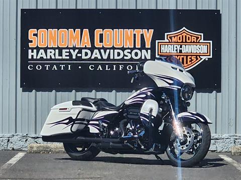 2016 Harley-Davidson CVO™ Street Glide® in Cotati, California - Photo 2