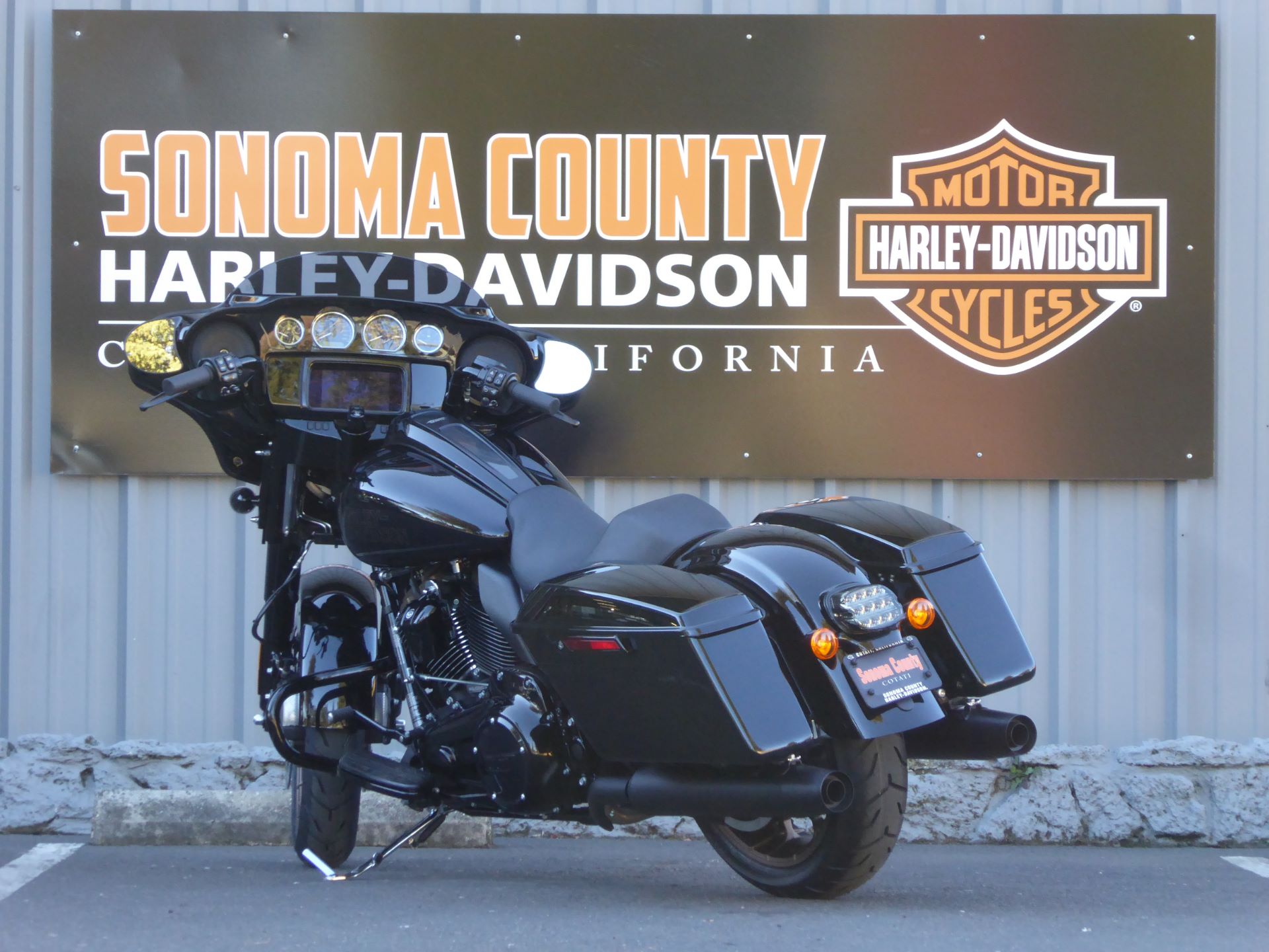 2022 Harley-Davidson Street Glide® ST in Cotati, California - Photo 4