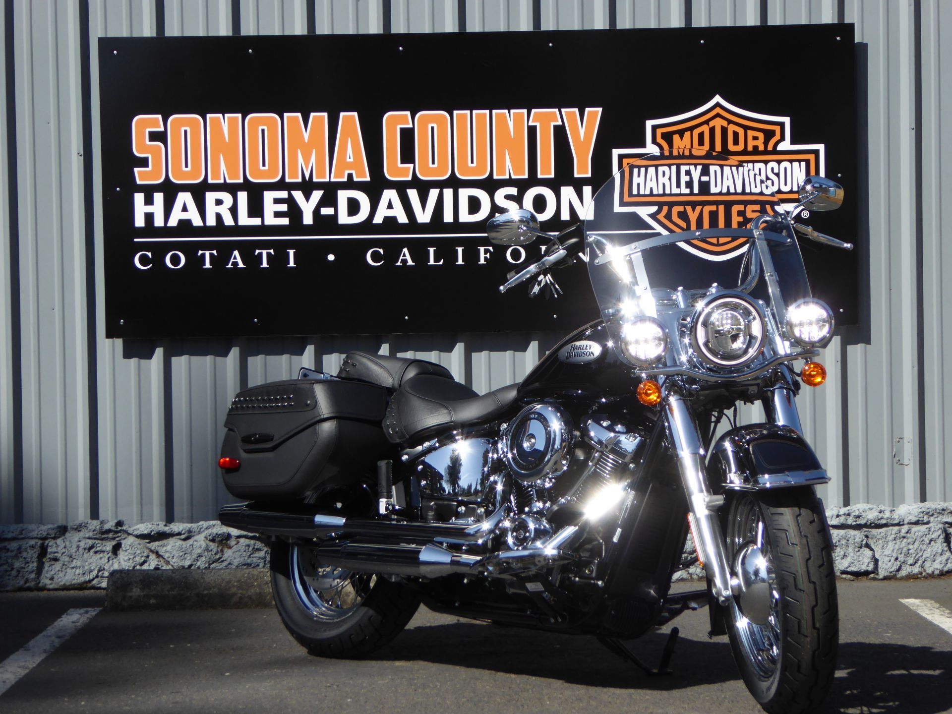2020 Harley-Davidson Heritage Classic in Cotati, California - Photo 2
