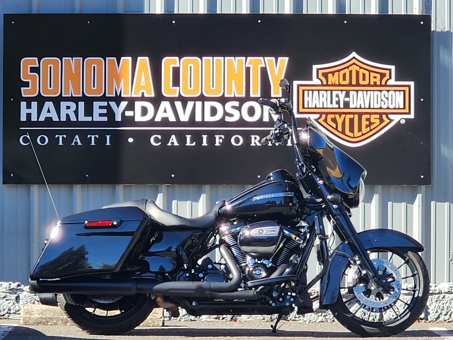 2019 Harley-Davidson Street Glide® Special in Cotati, California - Photo 1