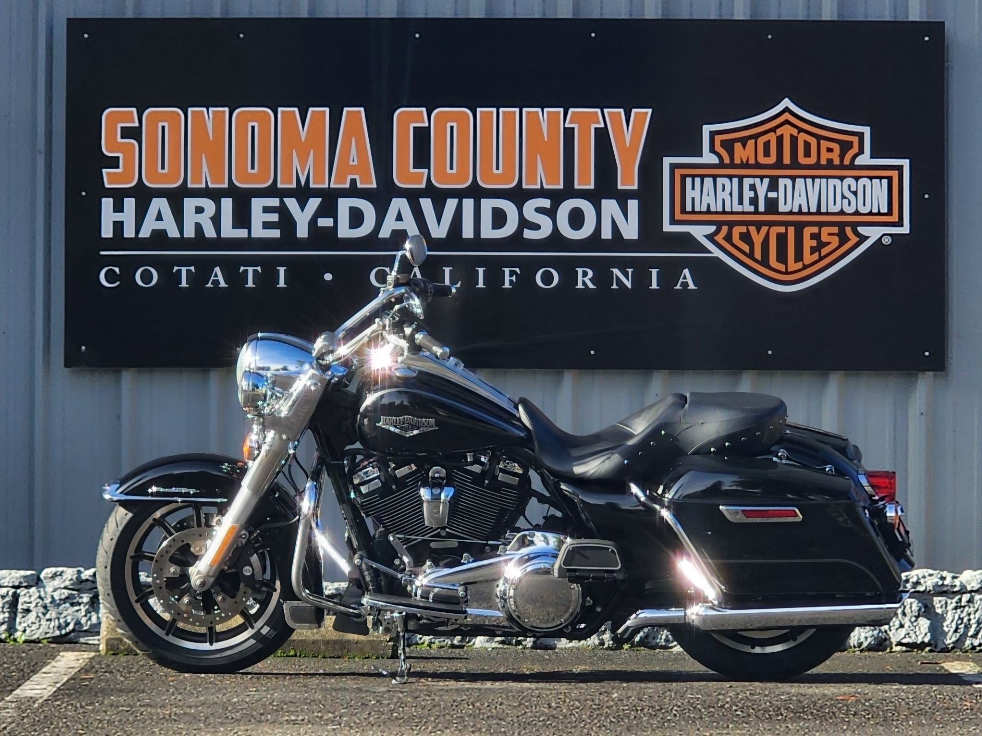 2017 Harley-Davidson Road King® in Cotati, California - Photo 3