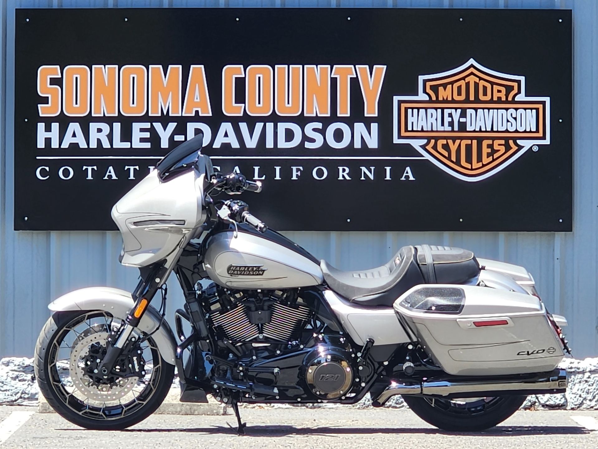 2023 Harley-Davidson FLHXSE in Cotati, California - Photo 3