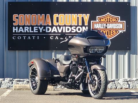2023 Harley-Davidson Road Glide® 3 in Cotati, California - Photo 2