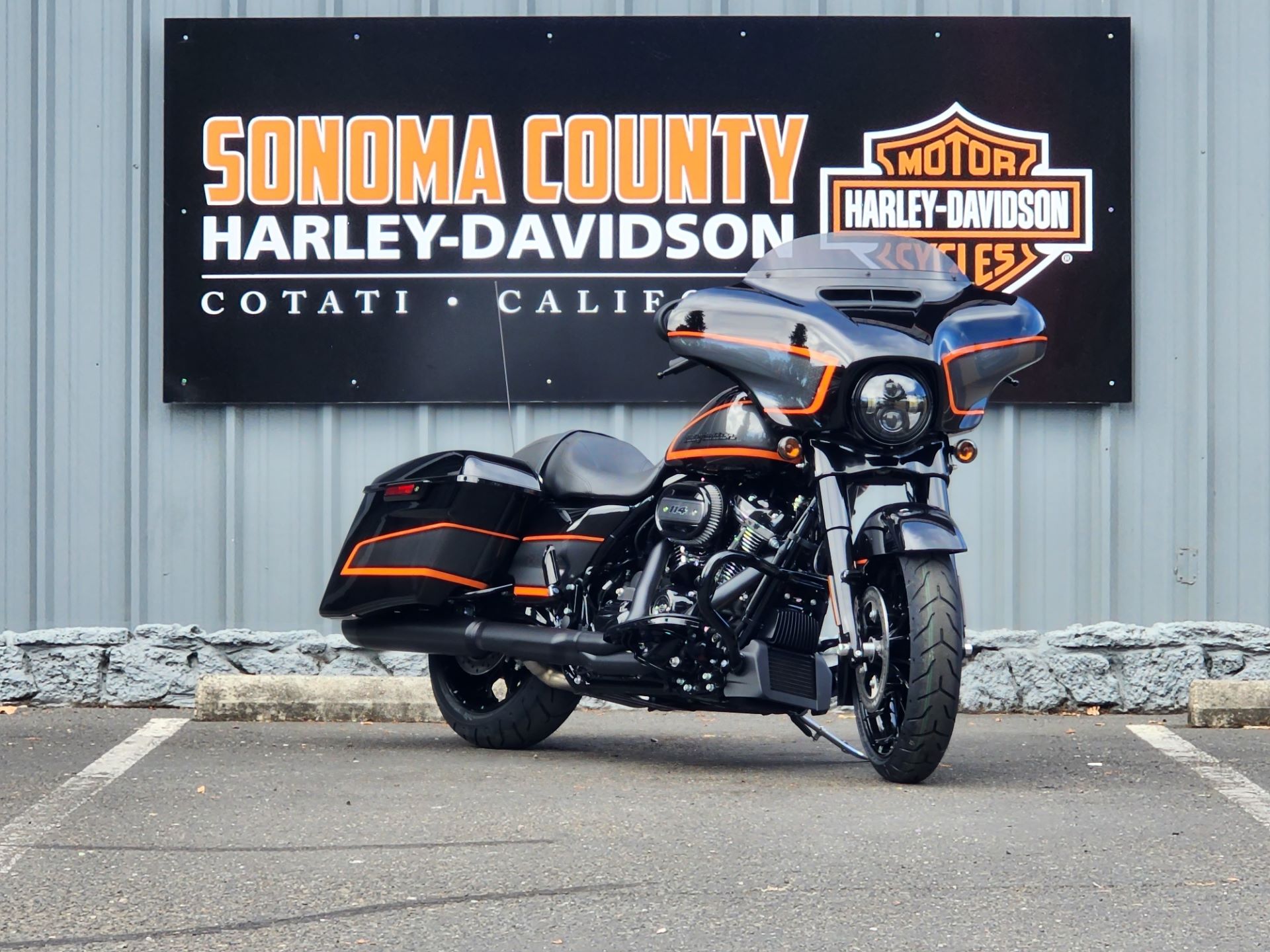 2022 Harley-Davidson Street Glide® Special in Cotati, California - Photo 2