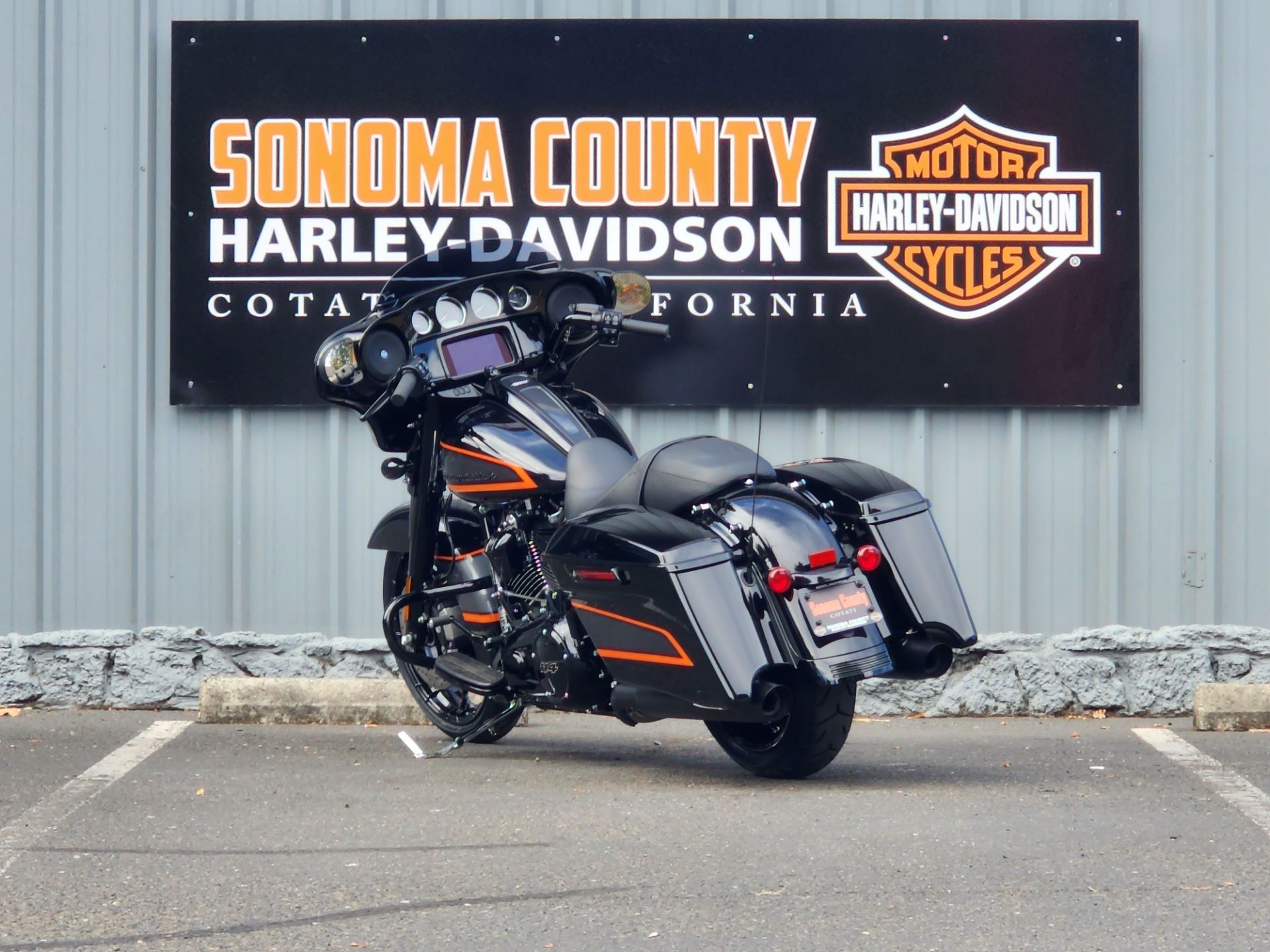 2022 Harley-Davidson Street Glide® Special in Cotati, California - Photo 4
