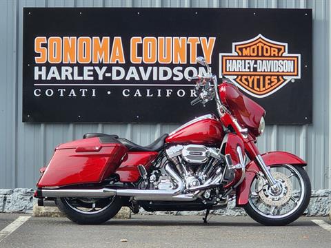2016 Harley-Davidson CVO™ Street Glide® in Cotati, California - Photo 1