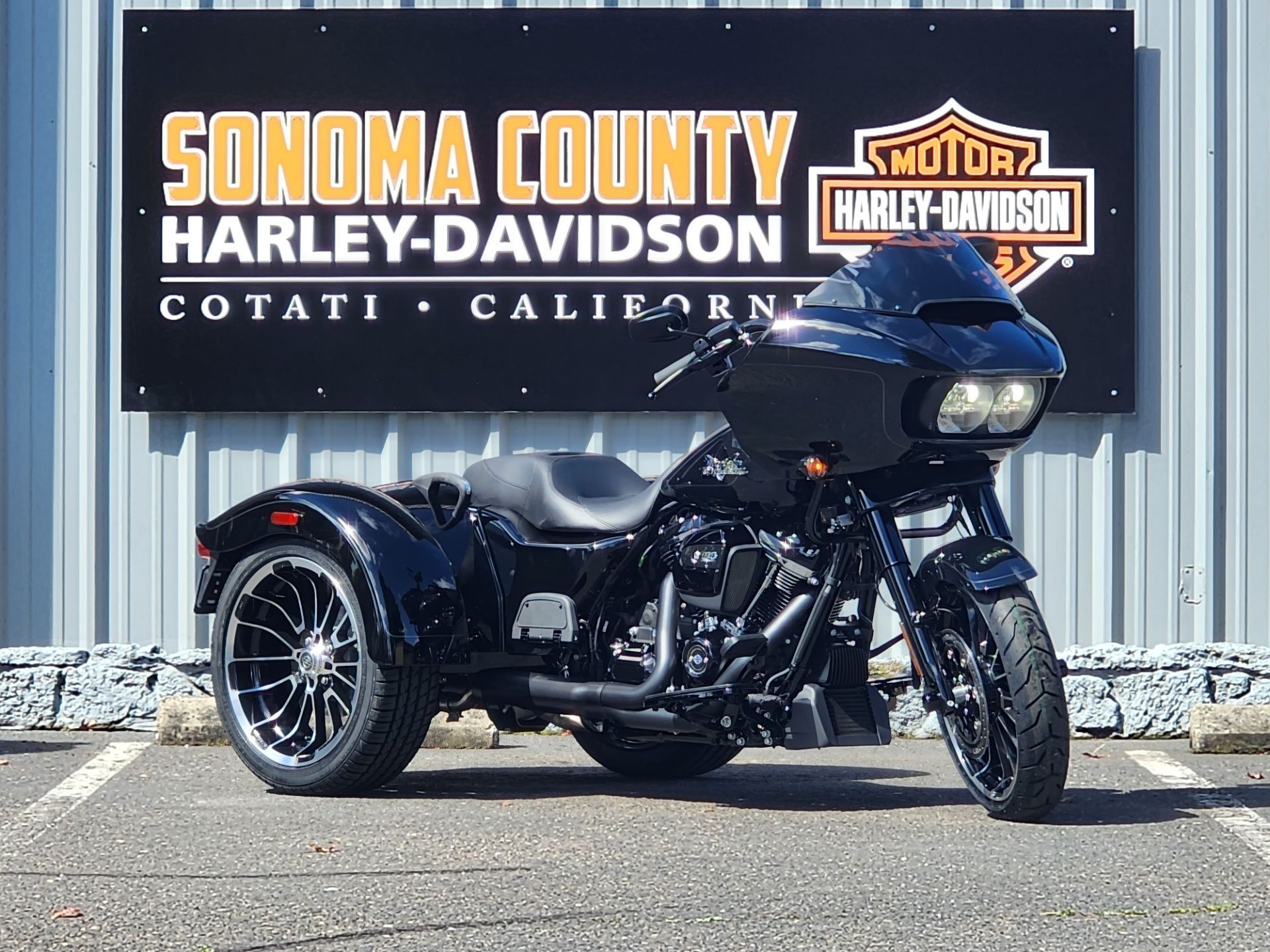 2024 Harley-Davidson Road Glide® 3 in Cotati, California - Photo 2