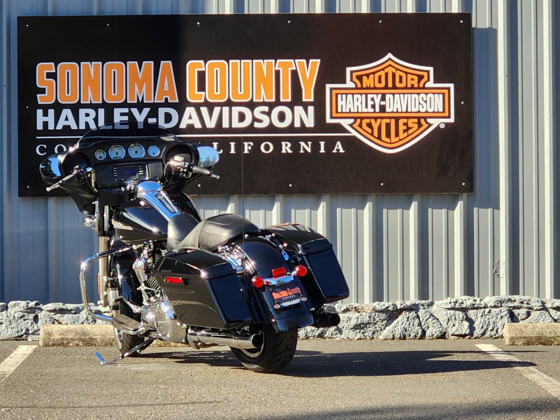2019 Harley-Davidson Street Glide® in Cotati, California - Photo 4