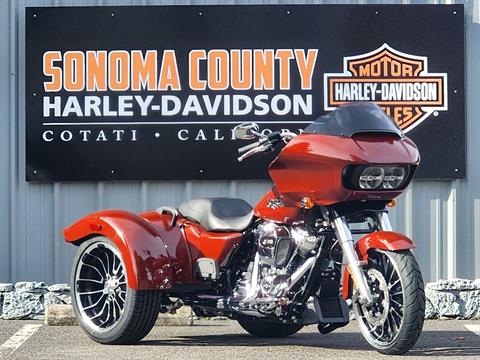 2024 Harley-Davidson Road Glide 3 in Cotati, California - Photo 2