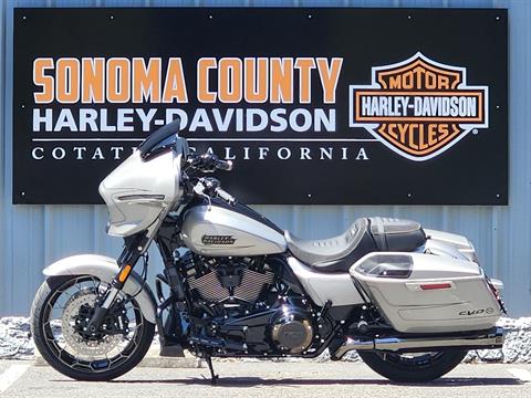 2023 Harley-Davidson CVO™ Street Glide® in Cotati, California - Photo 3