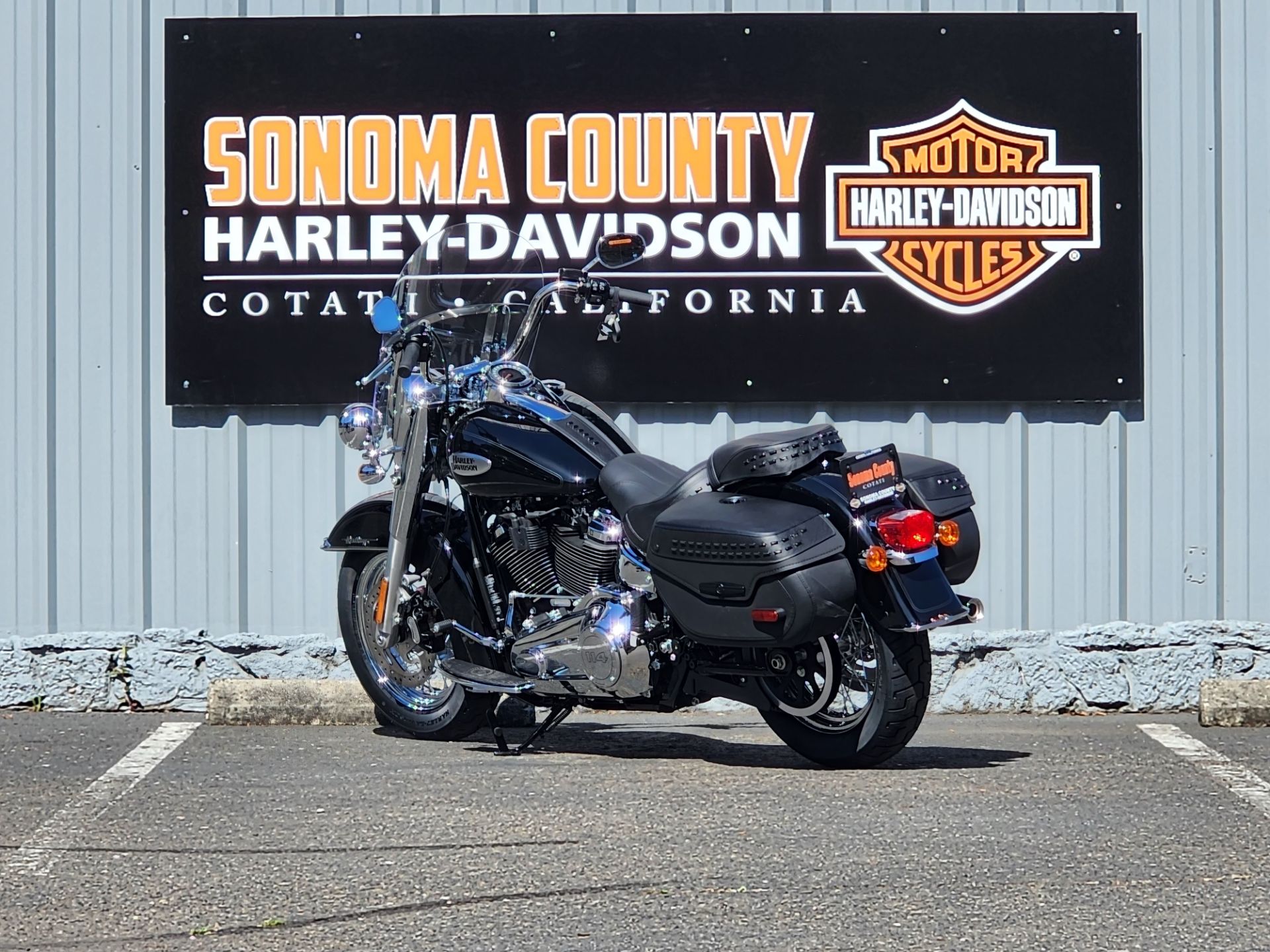 2023 Harley-Davidson Heritage Classic 114 in Cotati, California - Photo 4