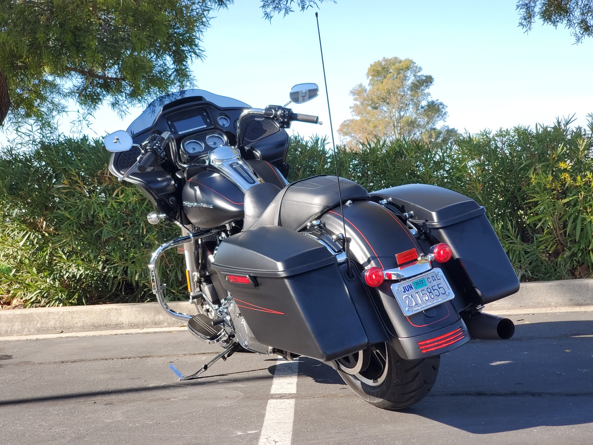 2015 Harley-Davidson Road Glide® Special in Livermore, California - Photo 4
