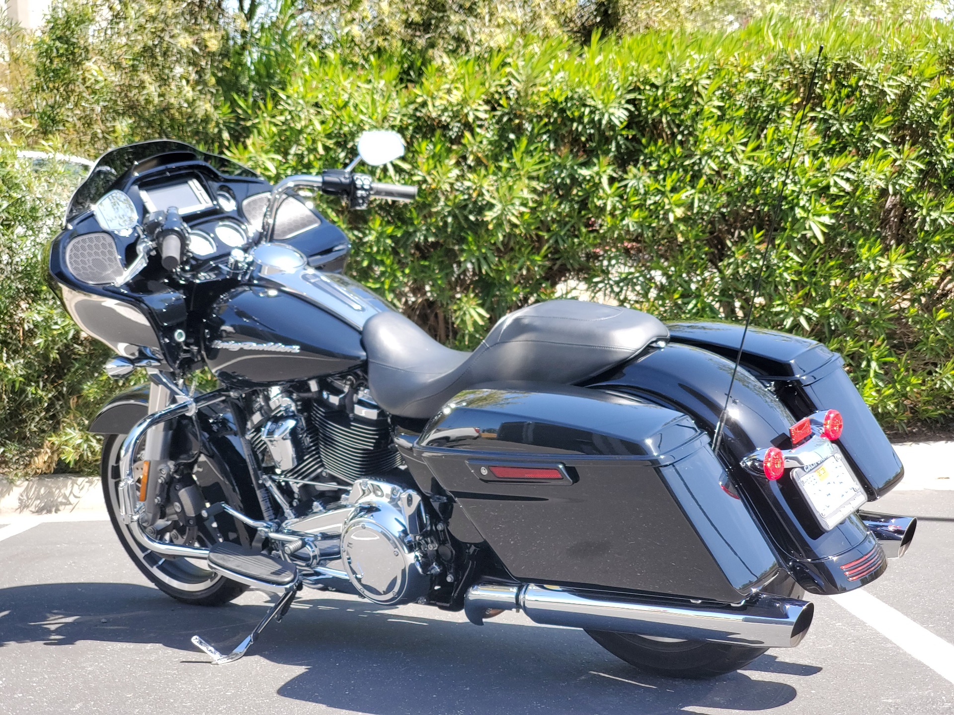 2017 Harley-Davidson Road Glide® Special in Livermore, California - Photo 4