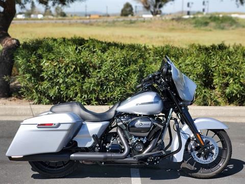 2019 Harley-Davidson Street Glide® Special in Livermore, California - Photo 3