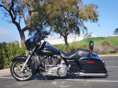 2016 Harley-Davidson Street Glide® in Livermore, California - Photo 2