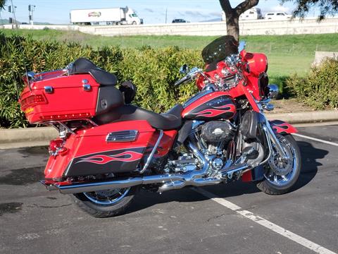 2010 Harley-Davidson CVO™ Ultra Classic® Electra Glide® in Livermore, California - Photo 3