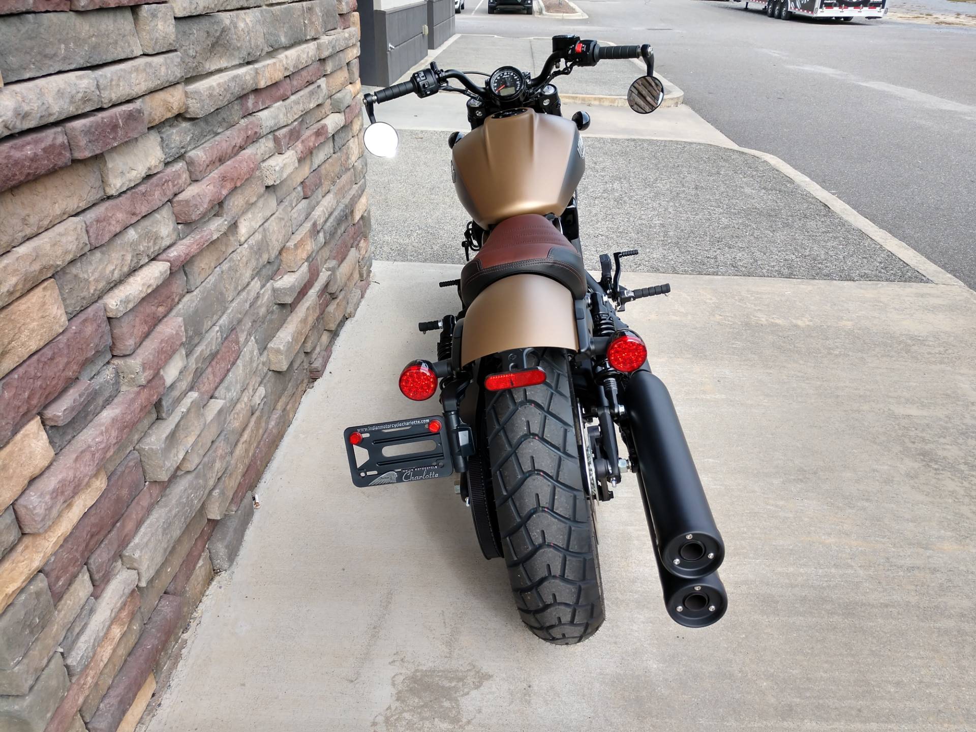 new-2019-indian-scout-bobber-abs-icon-series-motorcycles-in-lowell-nc