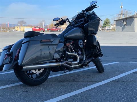 2018 Harley-Davidson CVO™ Road Glide® in Frederick, Maryland - Photo 3