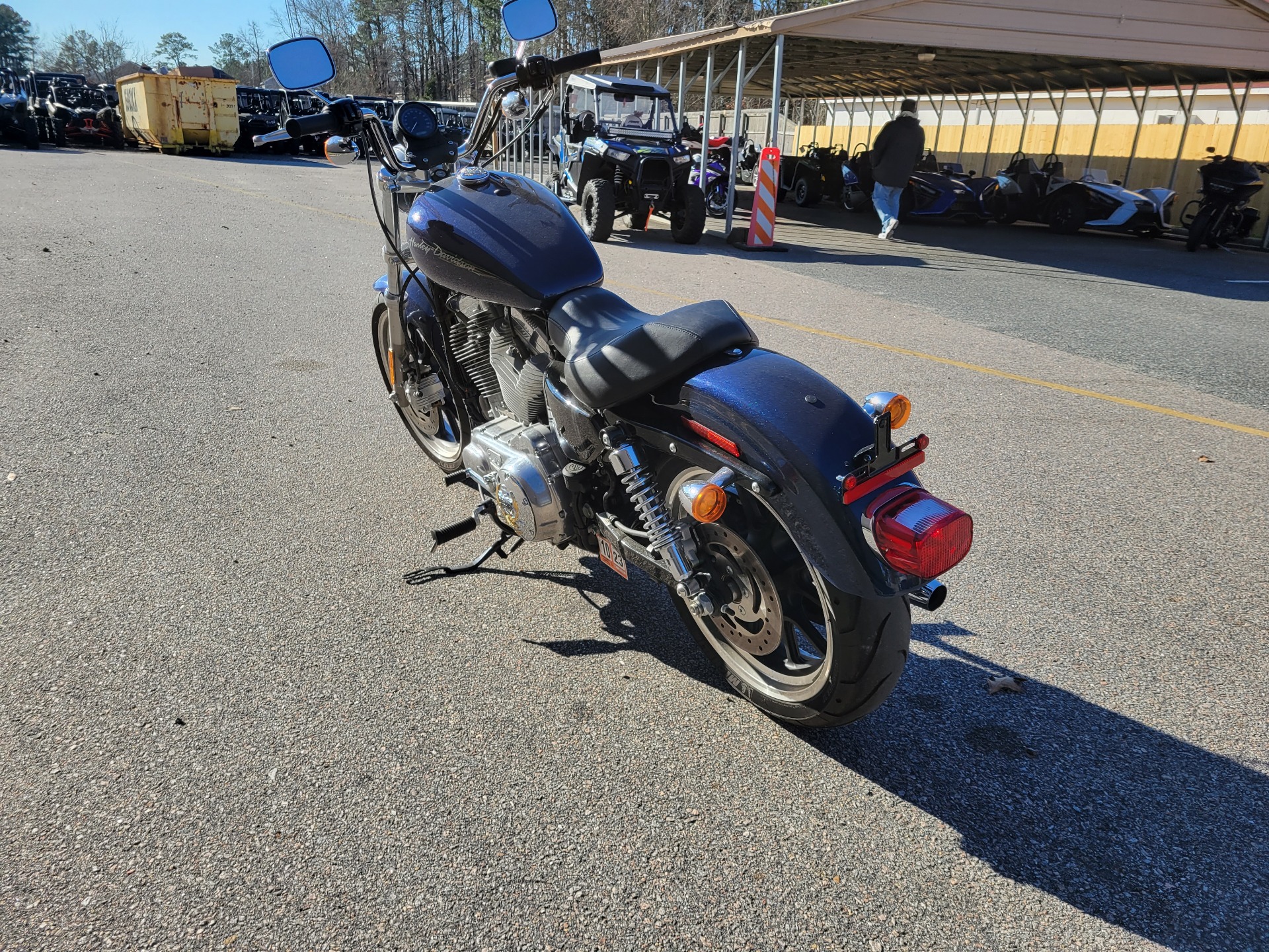 2013 Harley-Davidson Sportster® 883 SuperLow® in Chesapeake, Virginia - Photo 4