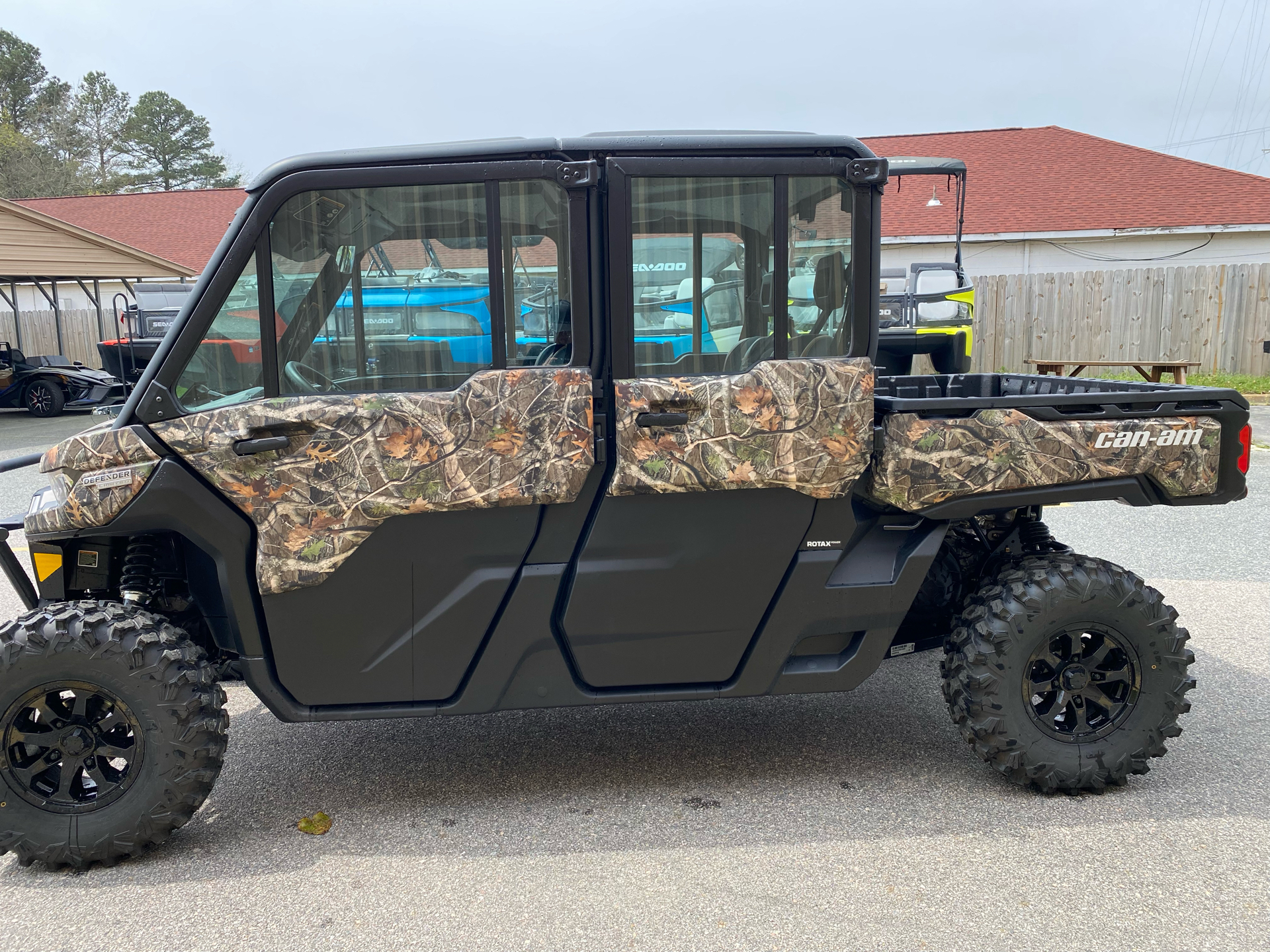2024 Can-Am Defender MAX Limited in Chesapeake, Virginia - Photo 5