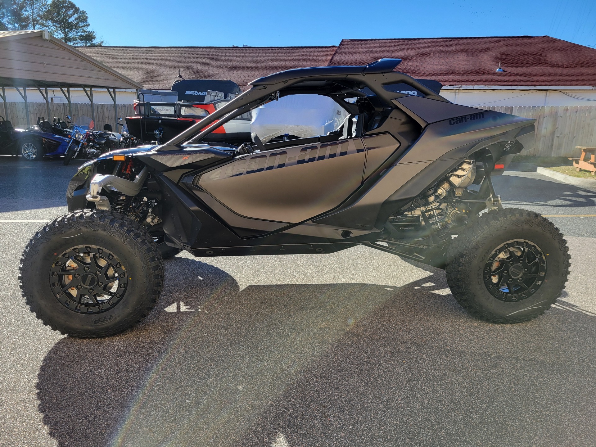 2024 Can-Am Maverick R X RS with Smart-Shox 999T DCT in Chesapeake, Virginia - Photo 5