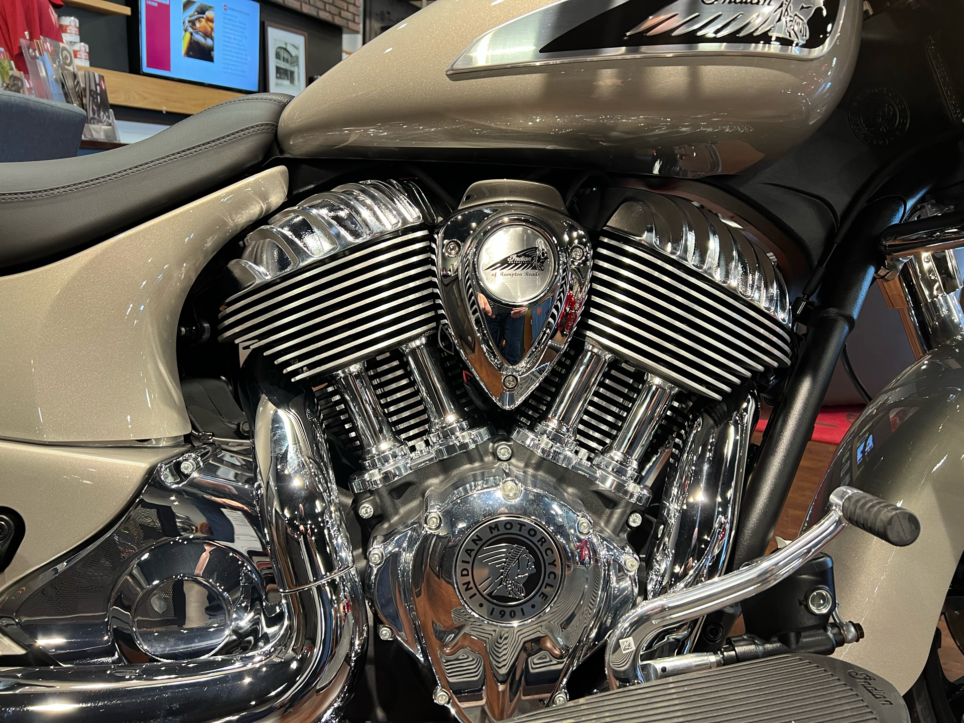 2022 Indian Chieftain® Limited in Chesapeake, Virginia - Photo 2