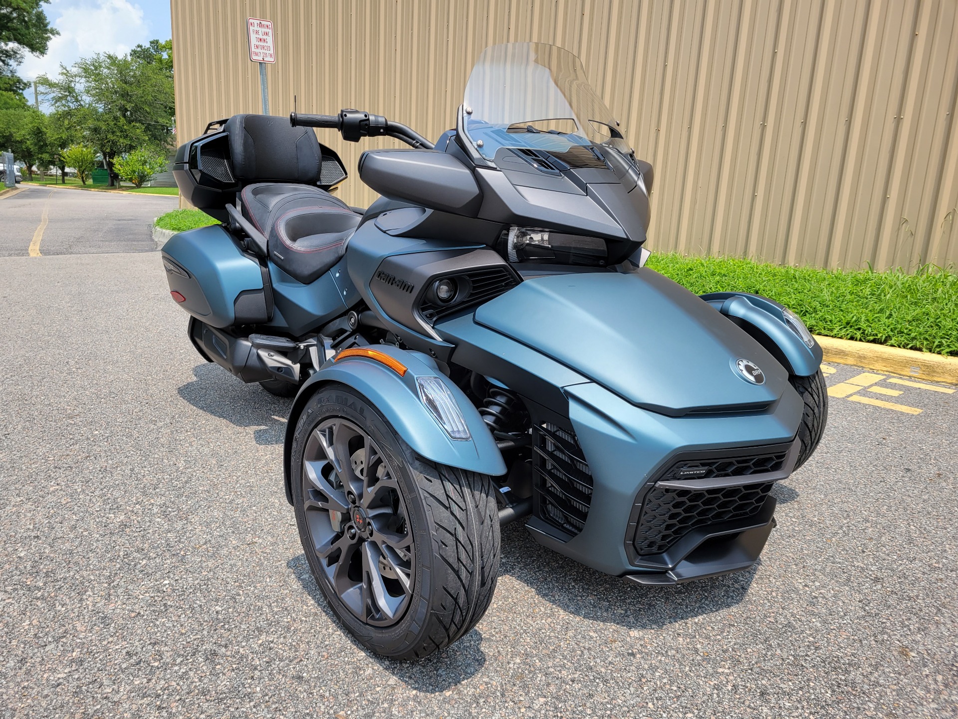 2023 Can-Am Spyder F3 Limited Special Series in Chesapeake, Virginia - Photo 2