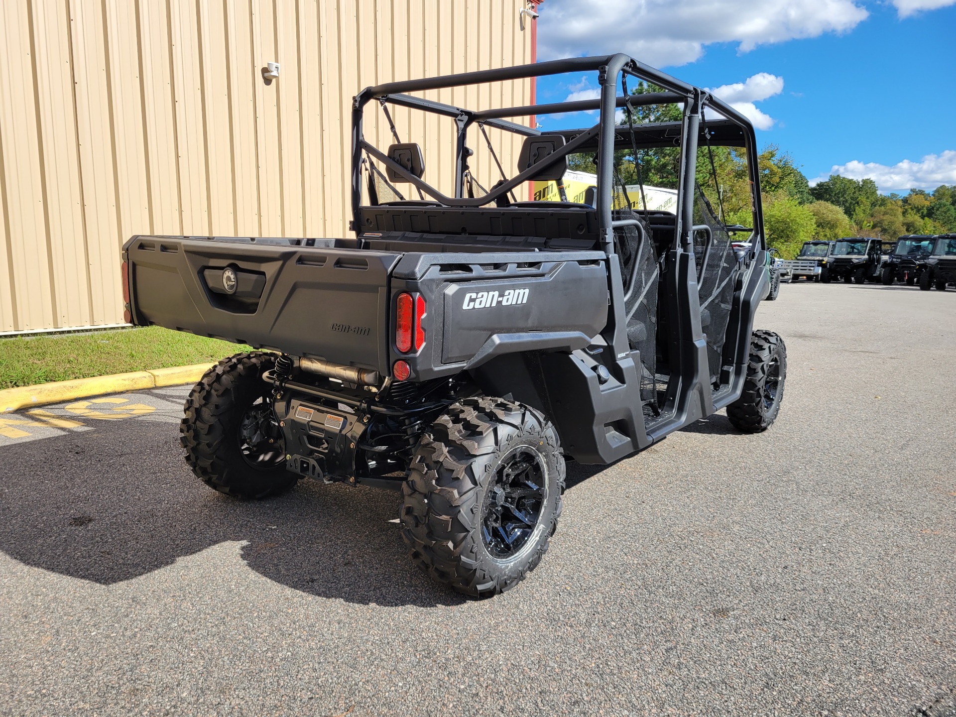 2023 Can-Am Defender MAX DPS HD7 in Chesapeake, Virginia - Photo 8