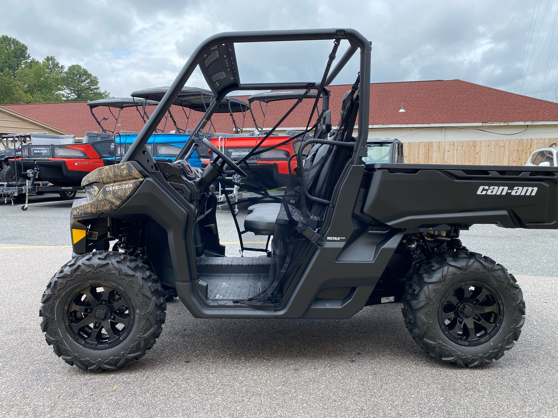 2023 Can-Am Defender DPS HD7 in Chesapeake, Virginia - Photo 5
