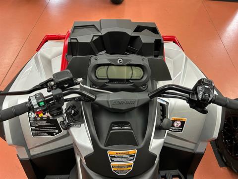 2024 Can-Am Outlander X MR 1000R in Chesapeake, Virginia - Photo 4