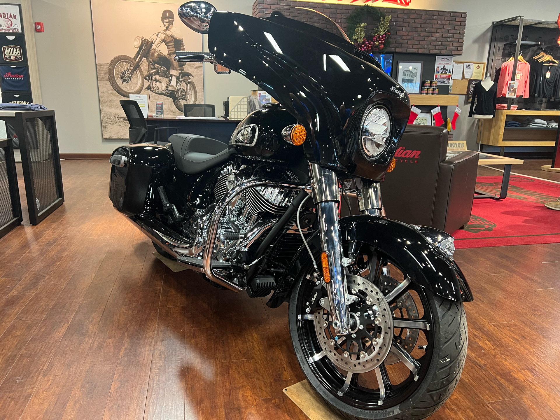 2023 Indian Motorcycle Chieftain® Limited in Chesapeake, Virginia - Photo 4