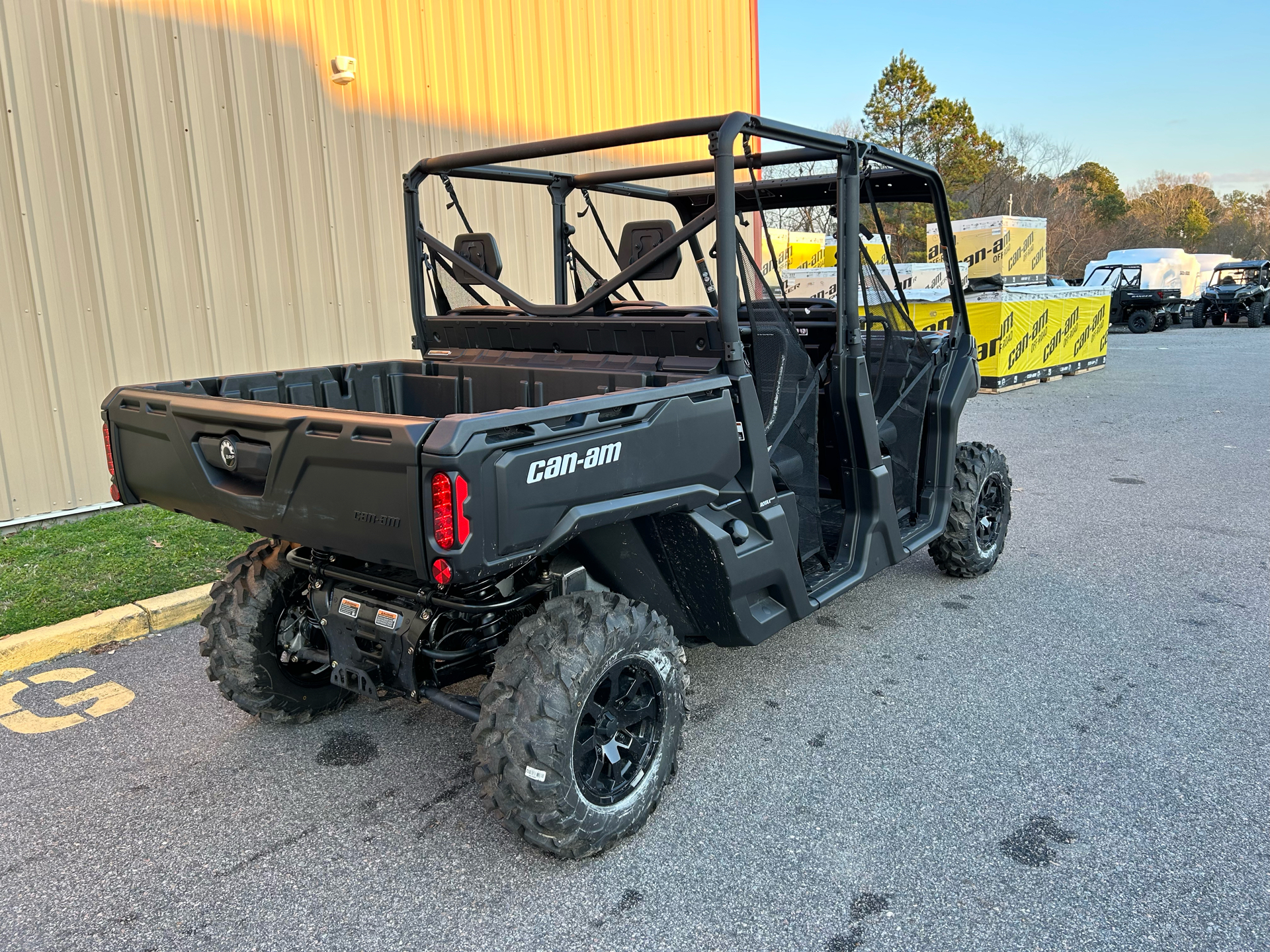 2023 Can-Am Defender MAX DPS HD10 in Chesapeake, Virginia - Photo 3