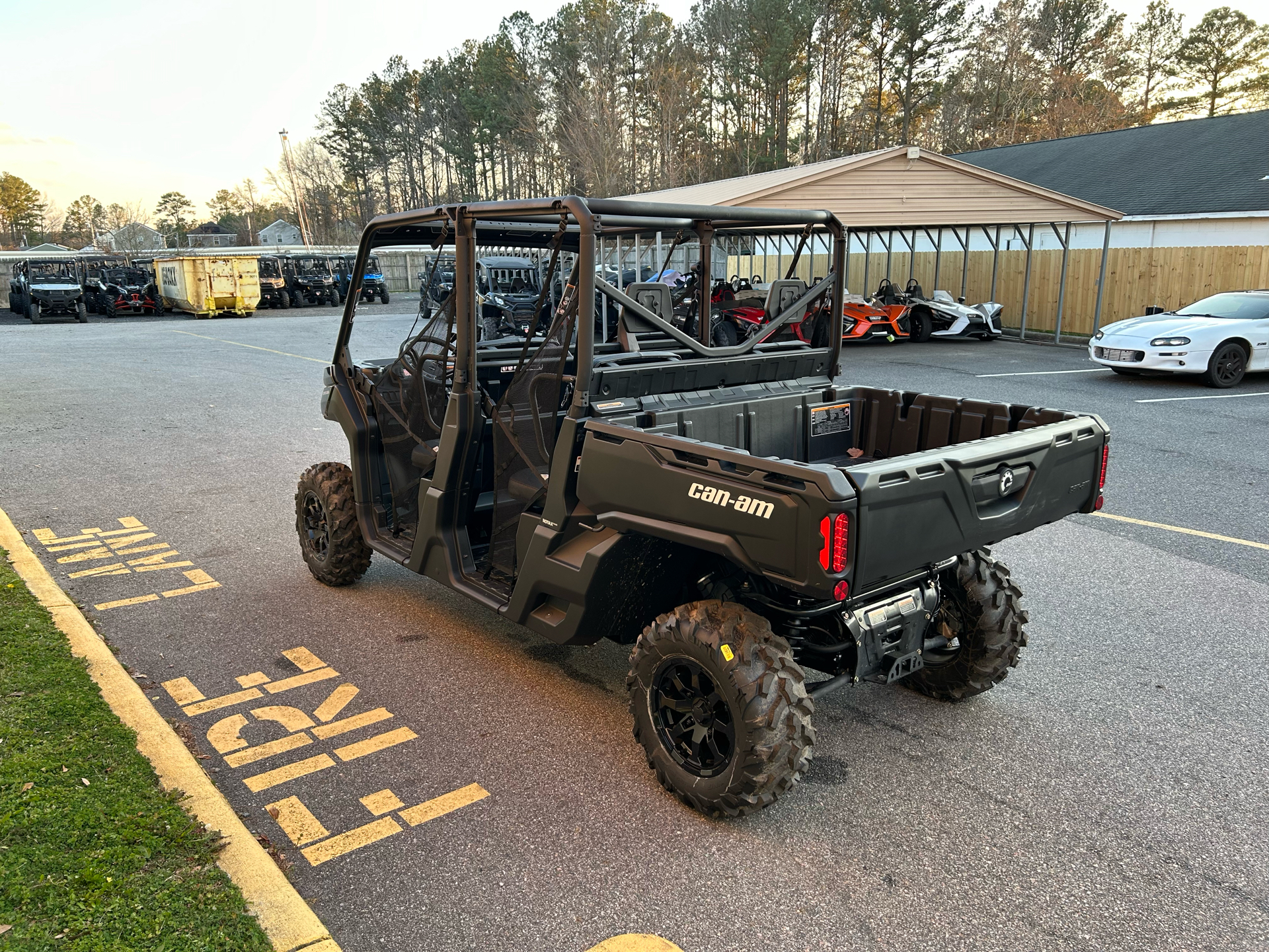 2023 Can-Am Defender MAX DPS HD10 in Chesapeake, Virginia - Photo 5