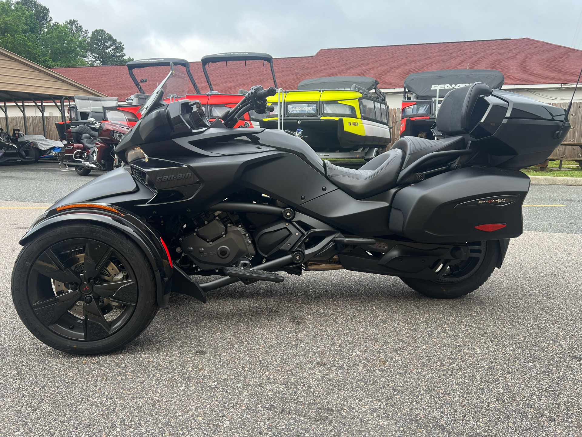 2022 Can-Am Spyder F3 Limited in Chesapeake, Virginia - Photo 5
