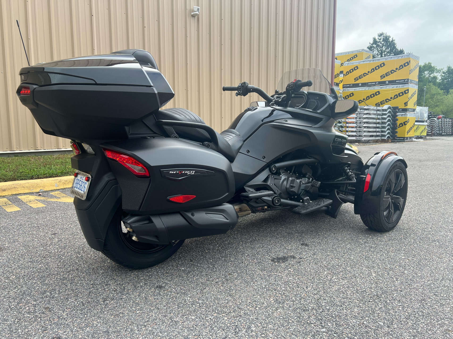 2022 Can-Am Spyder F3 Limited in Chesapeake, Virginia - Photo 8