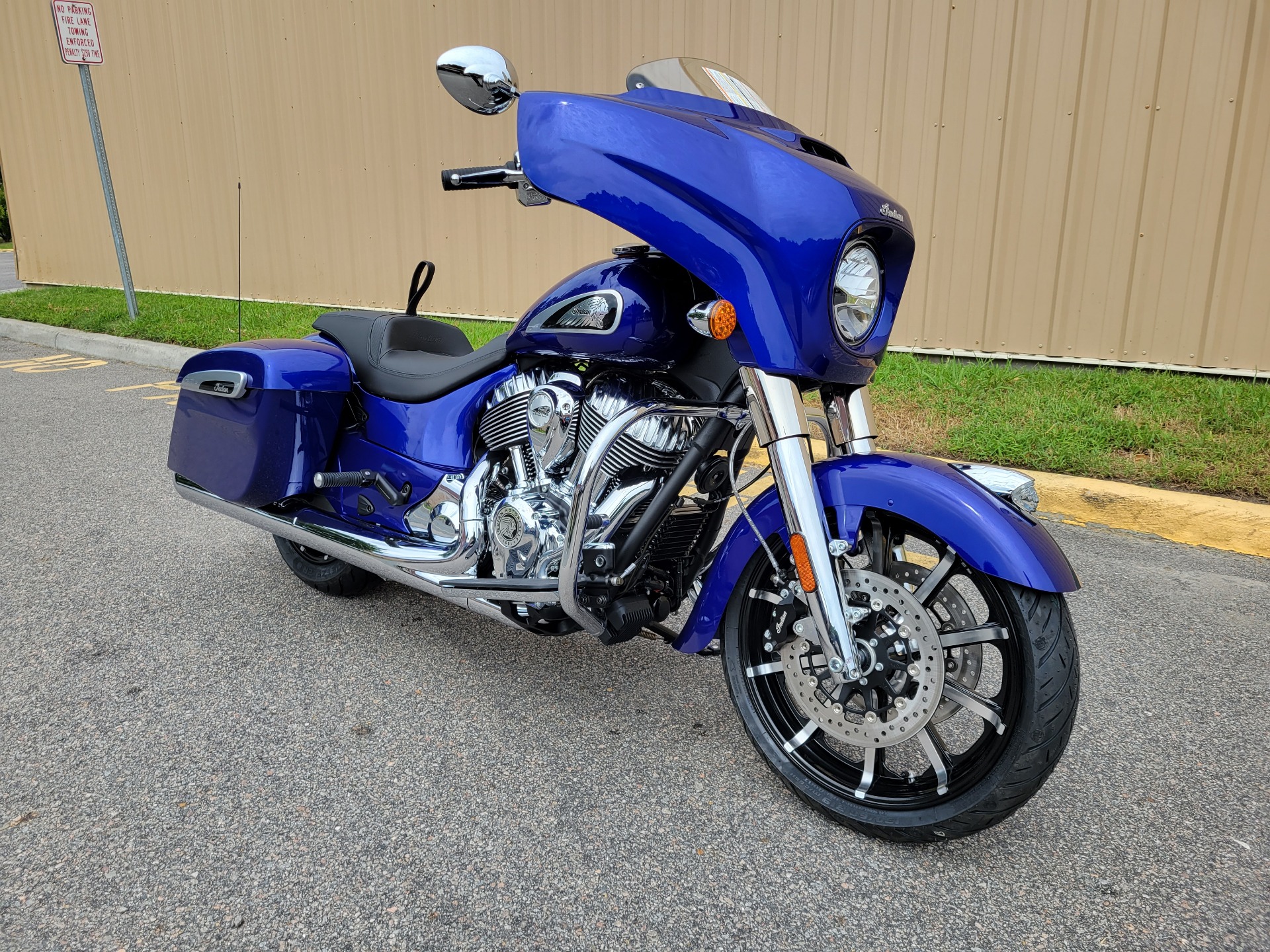 2023 Indian Motorcycle Chieftain® Limited in Chesapeake, Virginia - Photo 2