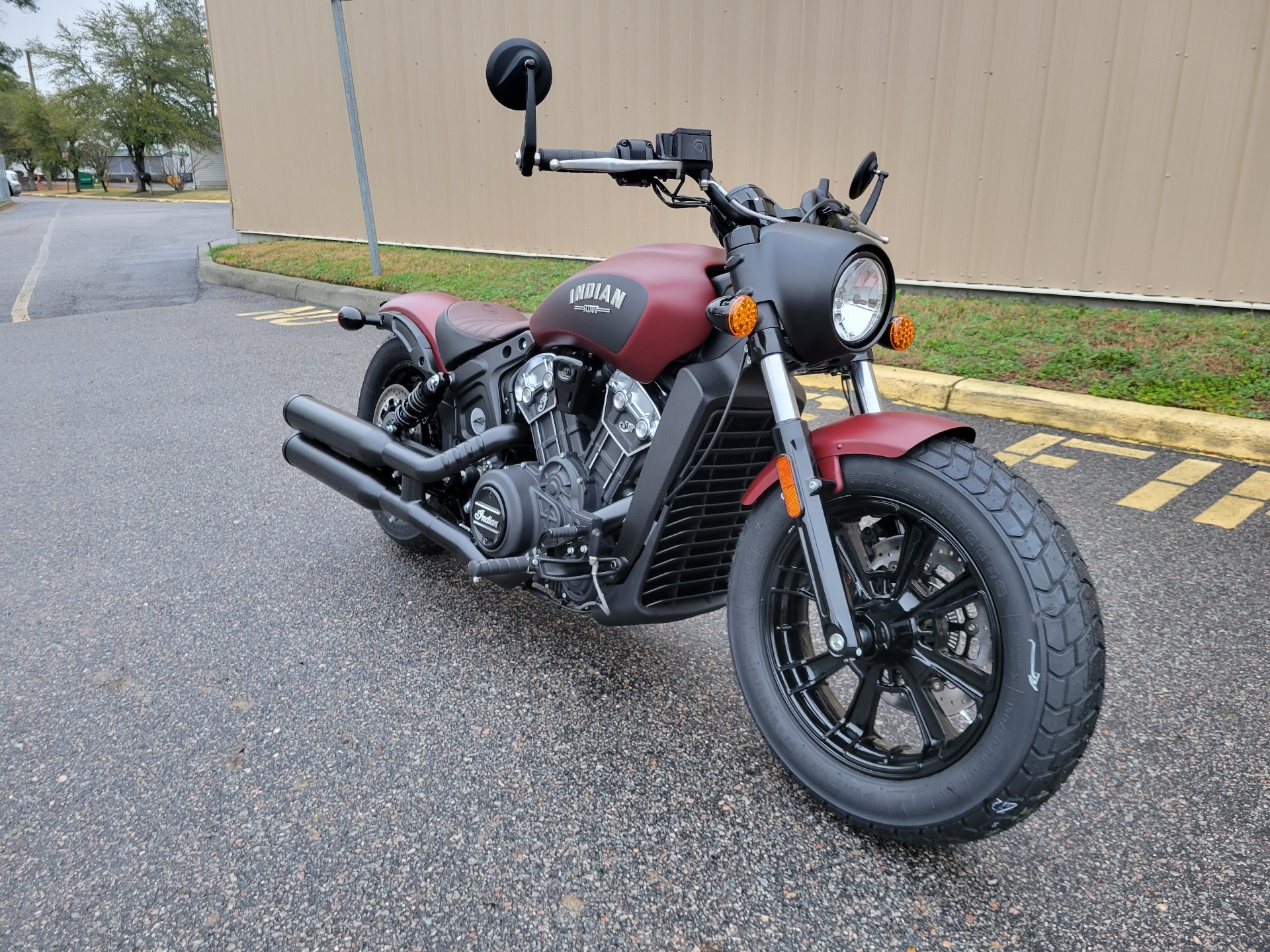 2024 Indian Motorcycle Scout® Bobber ABS Icon in Chesapeake, Virginia - Photo 2