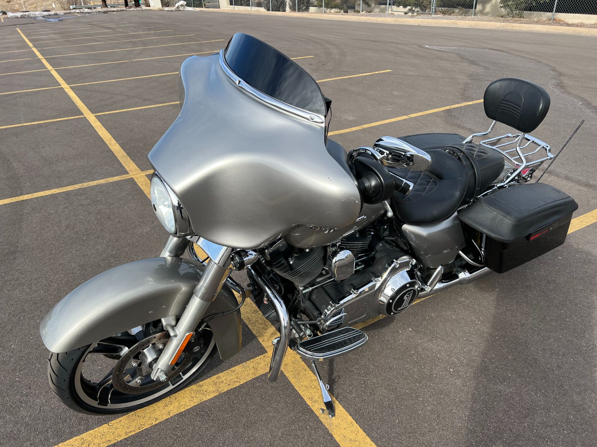 2009 Harley-Davidson Street Glide® in Colorado Springs, Colorado - Photo 4