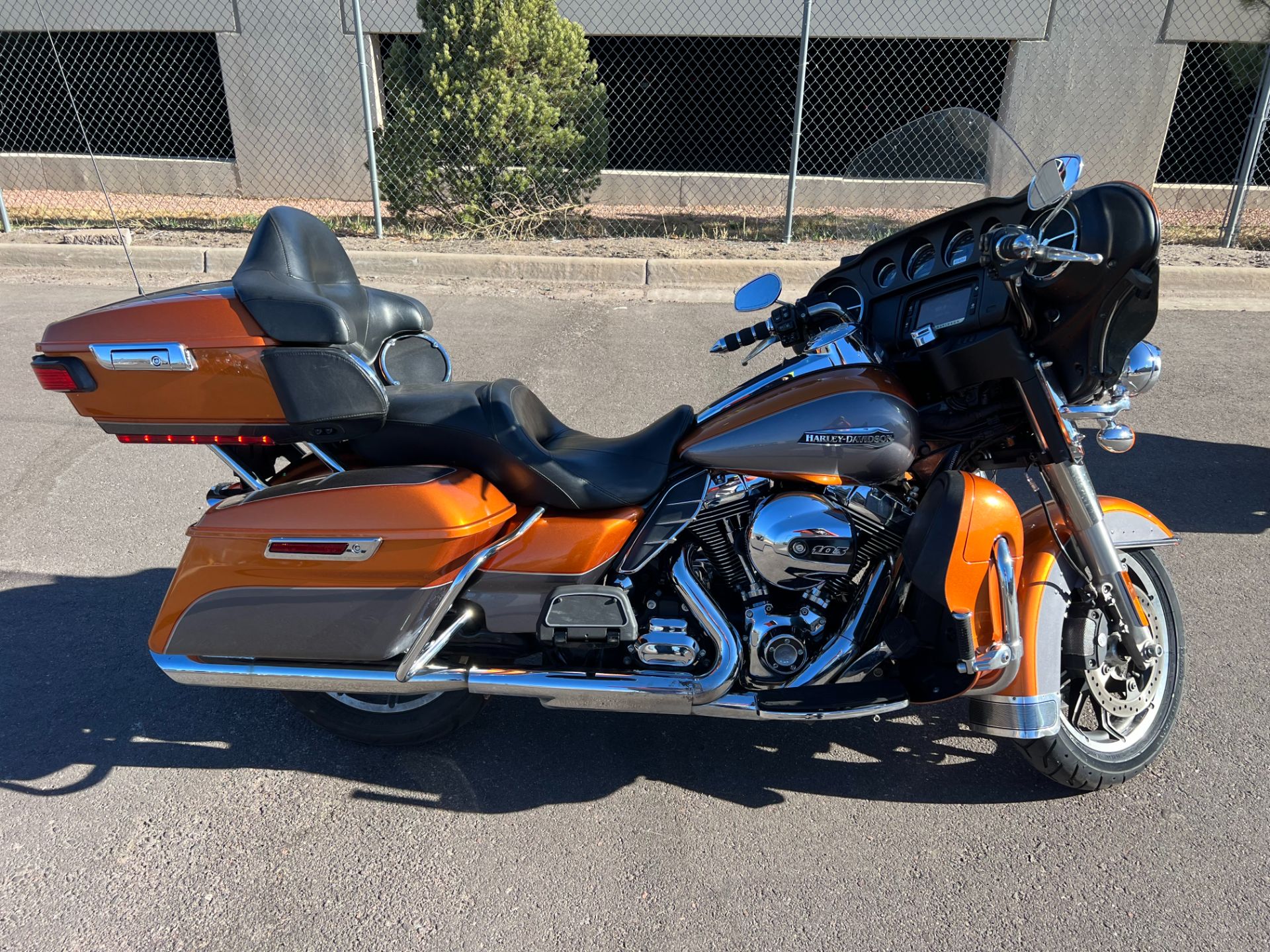 2015 Harley-Davidson Electra Glide® Ultra Classic® Low in Colorado Springs, Colorado - Photo 1