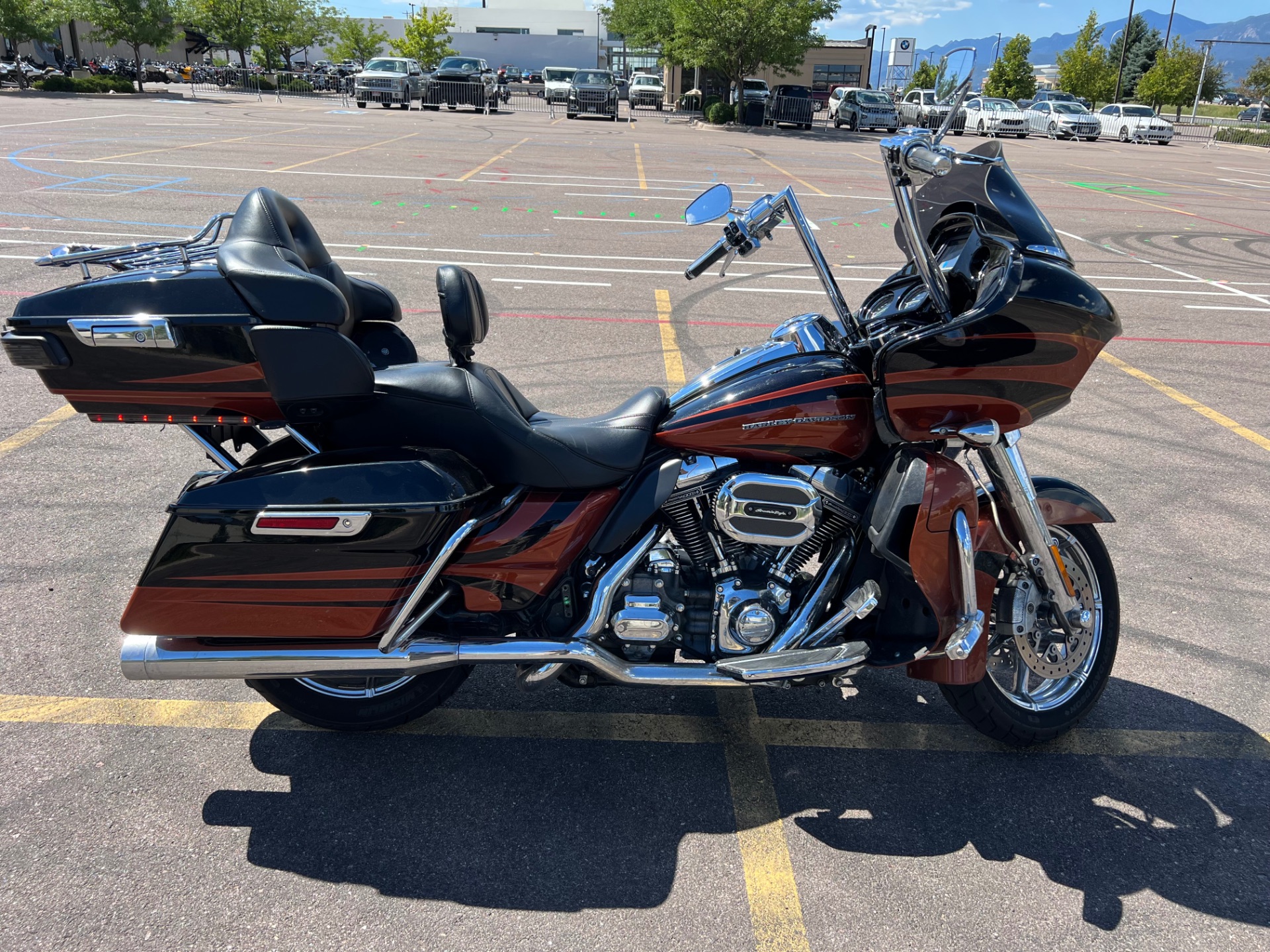 2015 Harley-Davidson CVO™ Road Glide® Ultra in Colorado Springs, Colorado - Photo 1