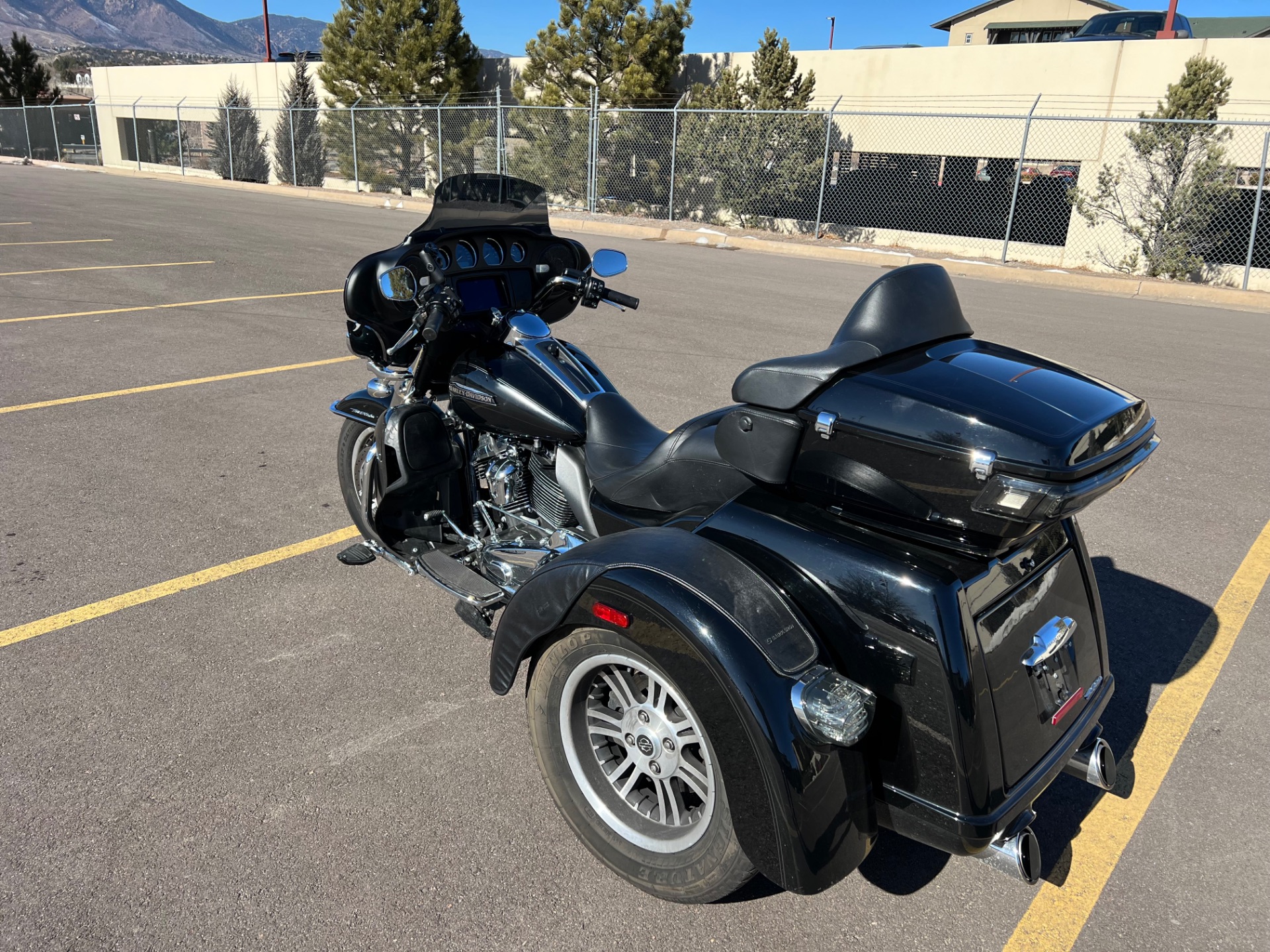 2019 Harley-Davidson Tri Glide® Ultra in Colorado Springs, Colorado - Photo 6