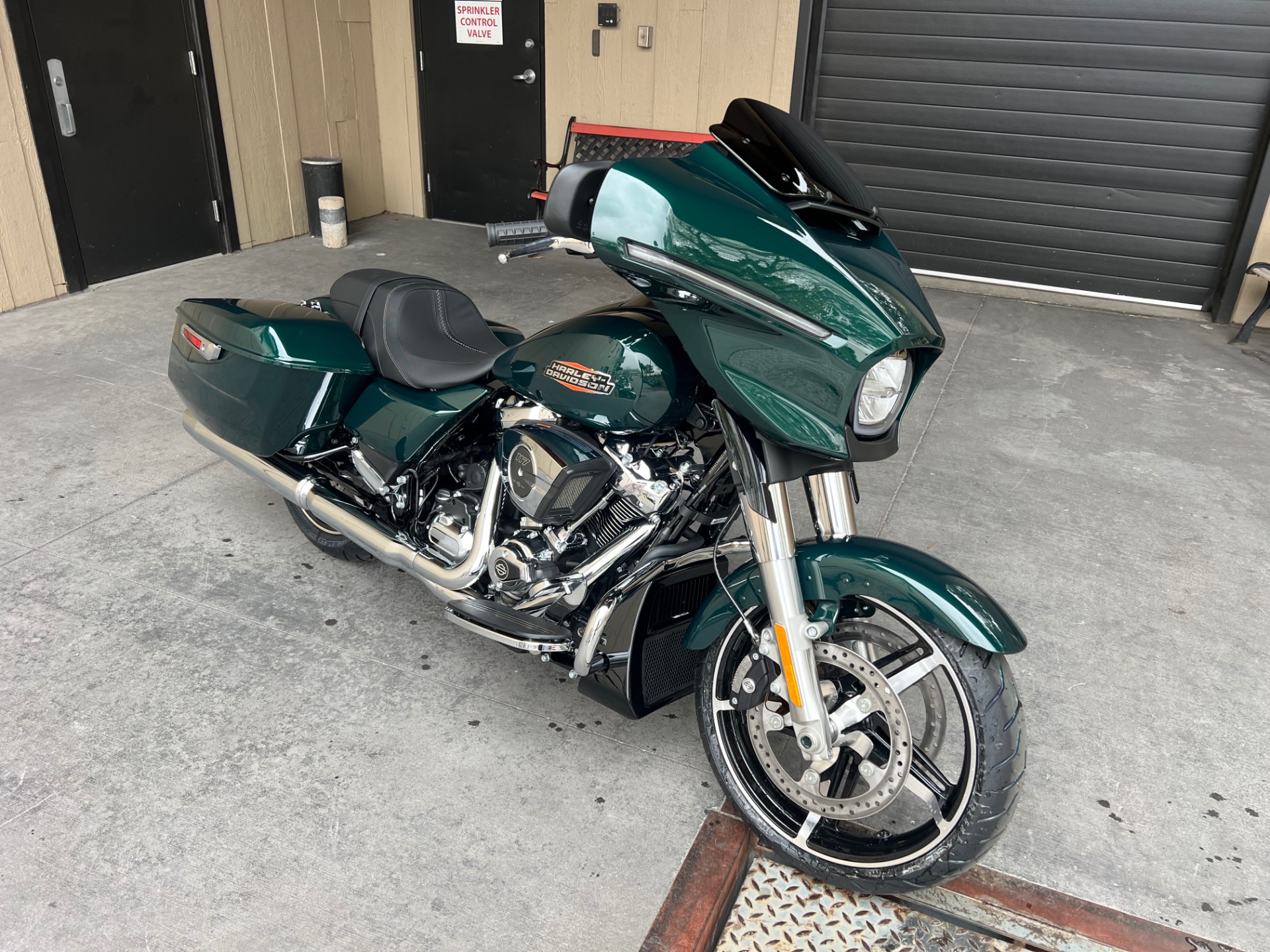 2024 Harley-Davidson Street Glide® in Colorado Springs, Colorado - Photo 2