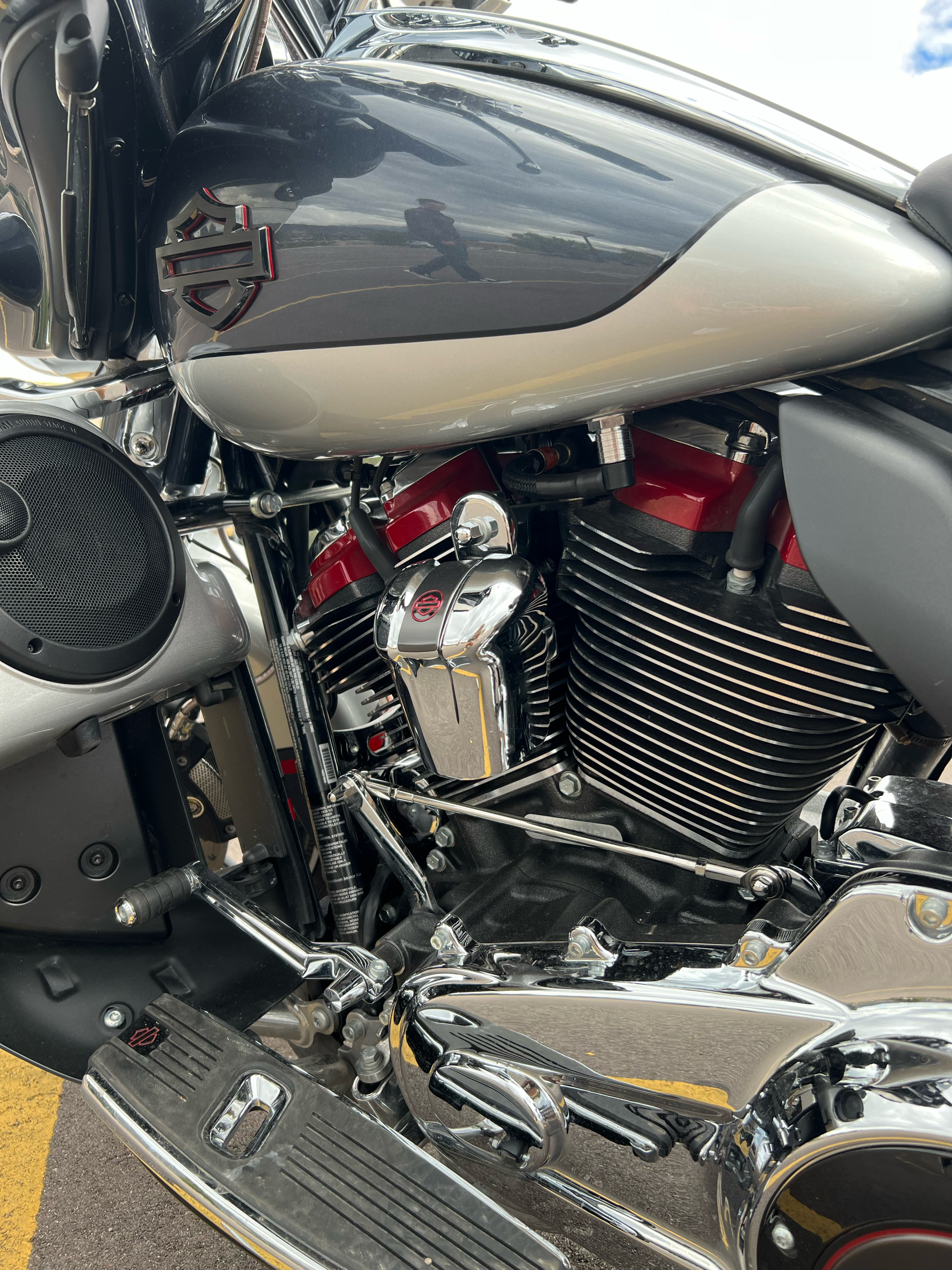 2019 Harley-Davidson CVO™ Street Glide® in Colorado Springs, Colorado - Photo 9