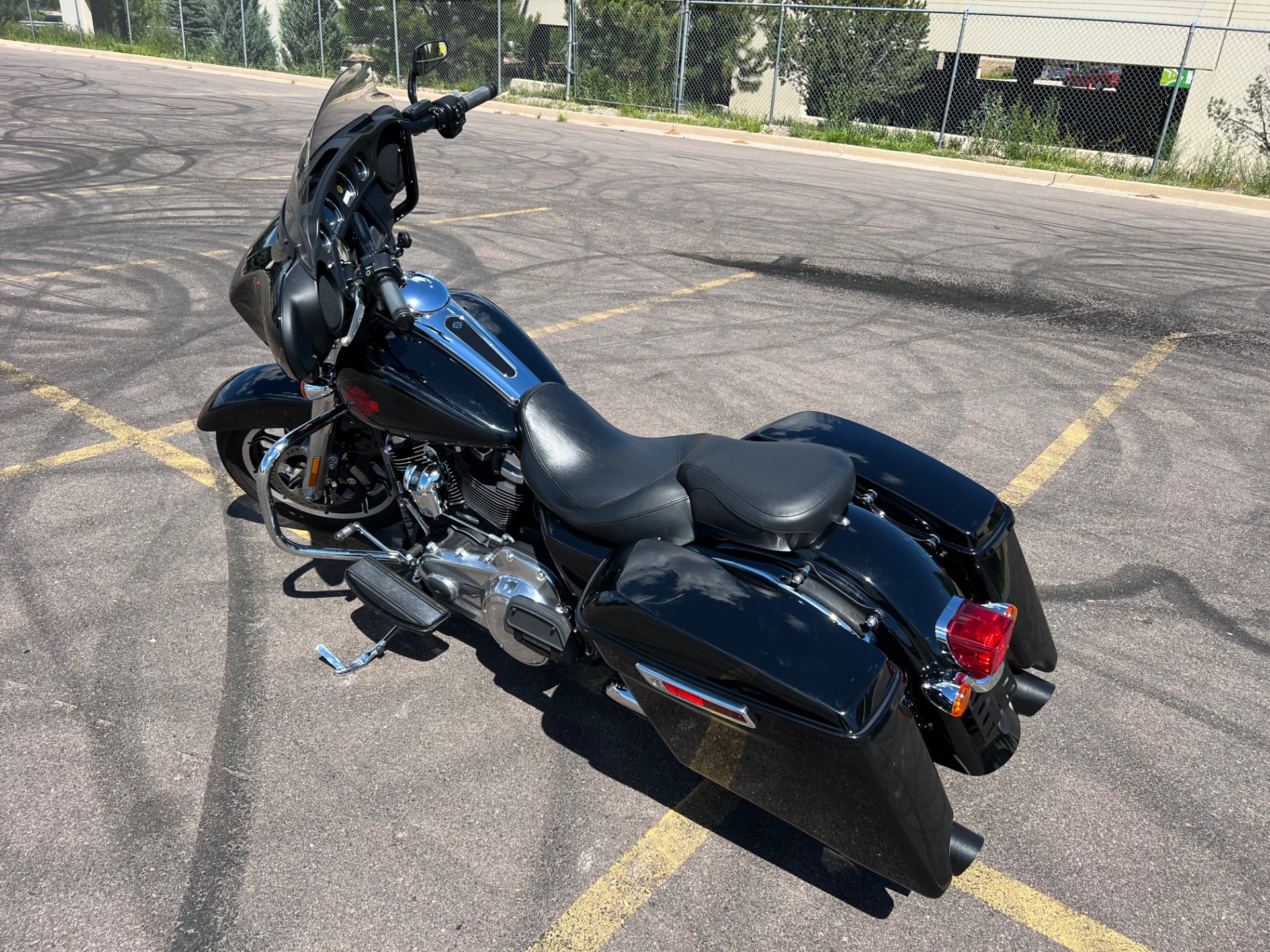2021 Harley-Davidson Electra Glide® Standard in Colorado Springs, Colorado - Photo 6