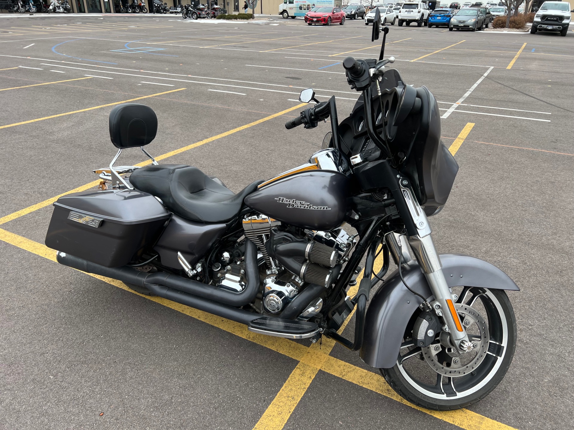 2015 Harley-Davidson Street Glide® in Colorado Springs, Colorado - Photo 2