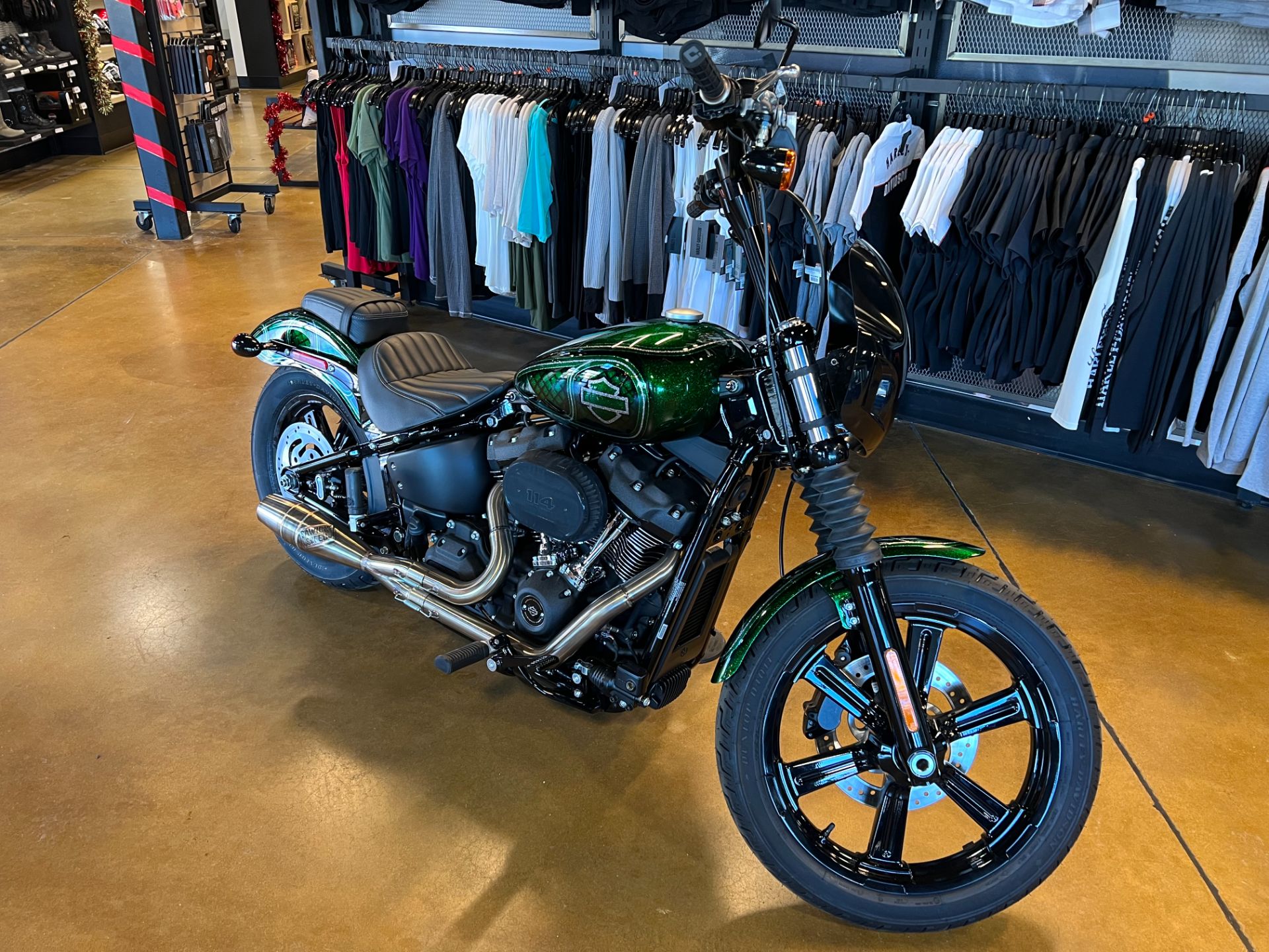 2022 Harley-Davidson Street Bob® 114 in Colorado Springs, Colorado - Photo 2