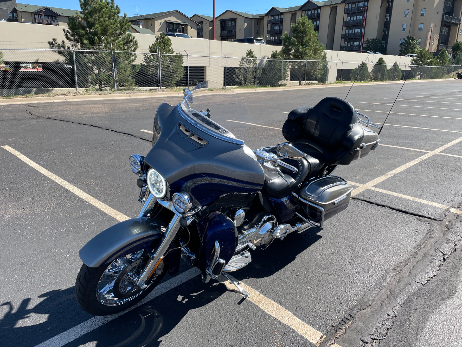 2016 Harley-Davidson CVO™ Limited in Colorado Springs, Colorado - Photo 3