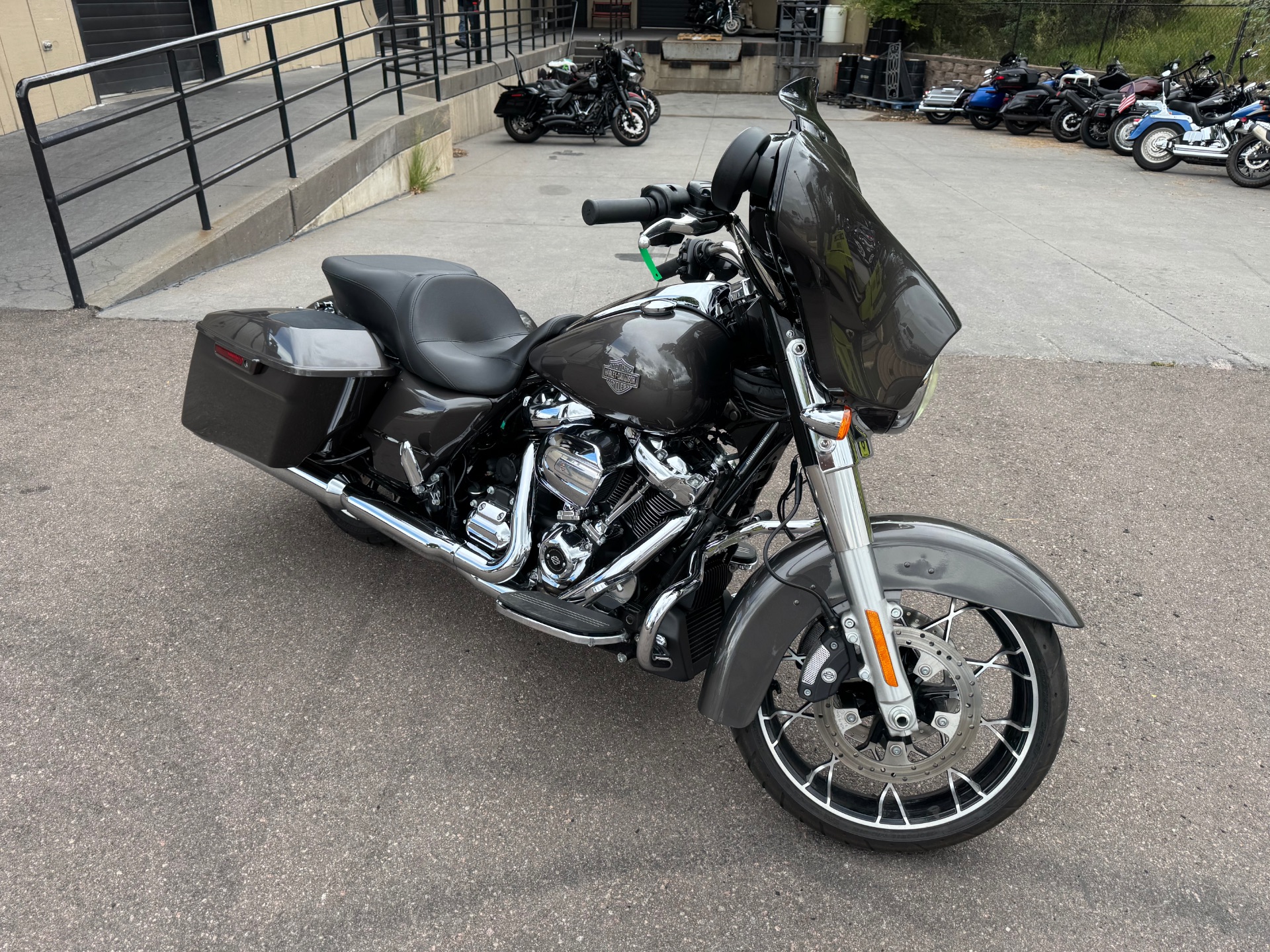 2023 Harley-Davidson Street Glide® Special in Colorado Springs, Colorado - Photo 2