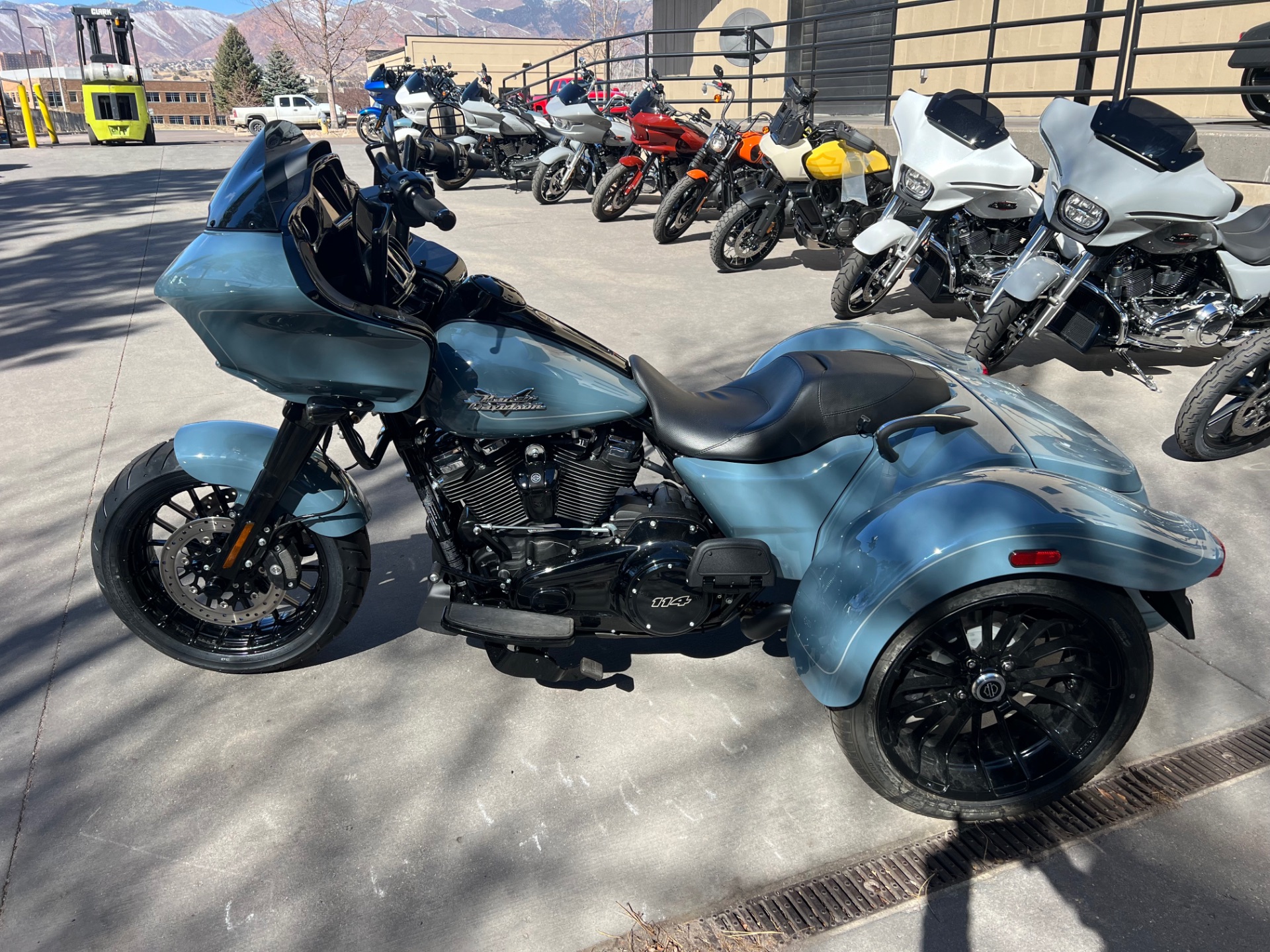 2024 Harley-Davidson Road Glide® 3 in Colorado Springs, Colorado - Photo 5