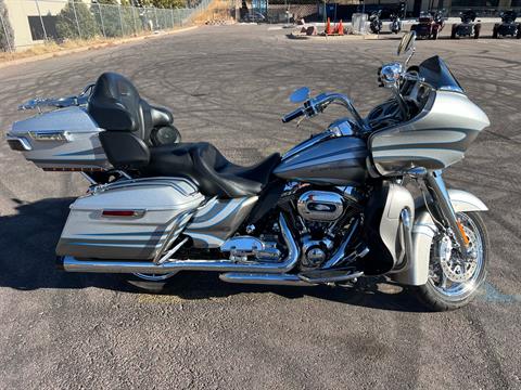 2016 Harley-Davidson CVO™ Road Glide™ Ultra in Colorado Springs, Colorado - Photo 1